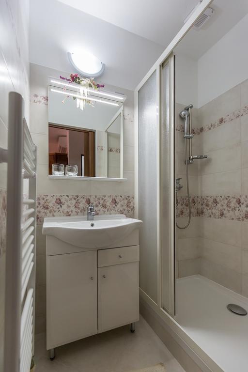 Penzion Gazdovsky Hostinec Топольчанки Экстерьер фото